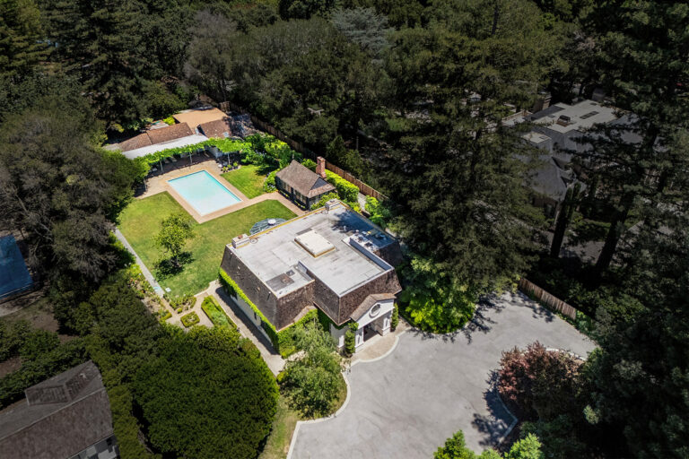 Aerial-of-lot-from-front-ADJ-1800x1200